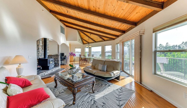 Kelseyville Home w/Deck & Clear Lake Views!