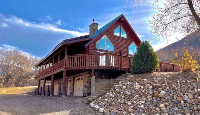 Kemosabe Reunion Getaway | Hot Tub, Sauna, Nature