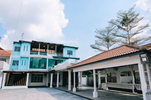 Kempas - 32 Pax SemiD, Near Paradigm Mall JB