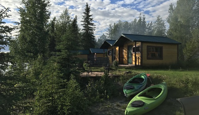 Kenai River Kayak and Cabin #3 30 feet from the riverbank