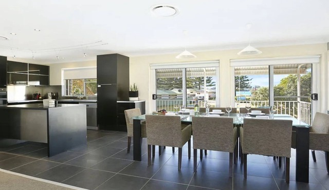 Kendalls One - beach at your doorstep