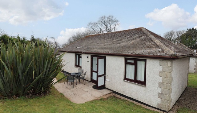 KENEGIE COTTAGE, family friendly, country holiday cottage in Penzance