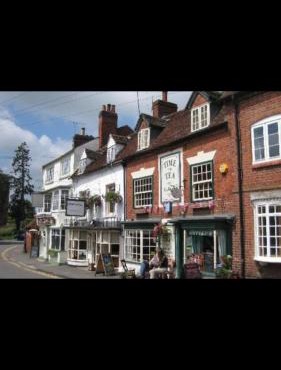 Kenilworth Cosy Garden View Apartment