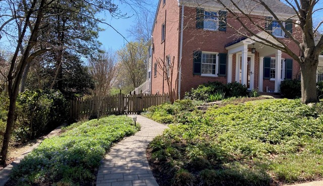 Kensington One Bedroom Near Strathmore Music Center and NIH