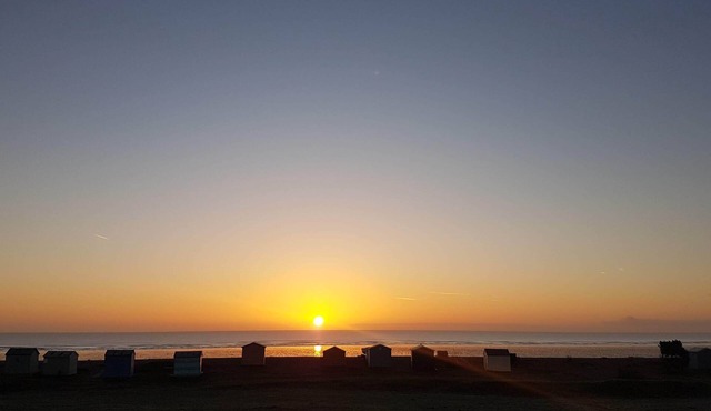 Kent Beachhouse ★ Stunning Seaviews ★ Jacuzzi Bath