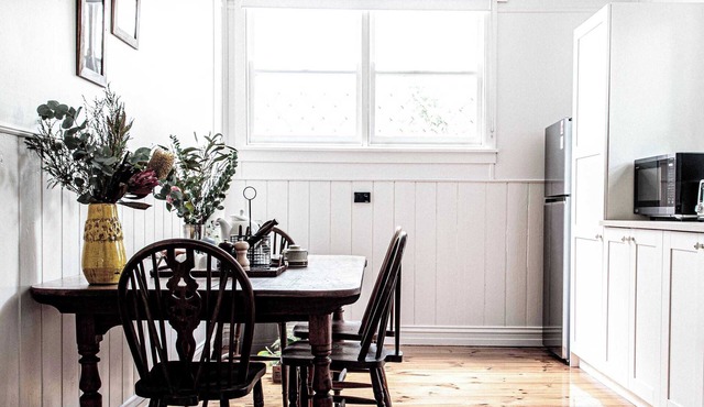 Kent House Summary: W