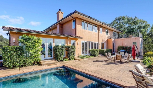 Kentfield/Ross/Greenbrae, Marin County Home