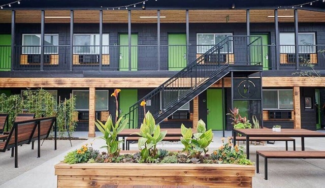 Kenton Hotel Blue Forest Suite