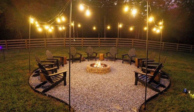 Kentucky Derby Stay: Bourbon Trail Home w/Pool, Speakeasy, Dog-Friendly, Games