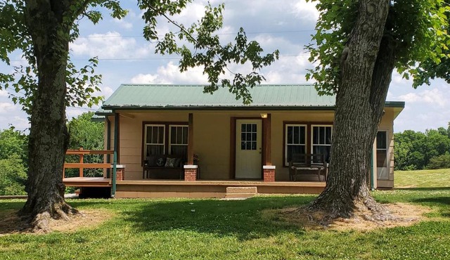 Kentucky Hills Country Cottage - Country Life