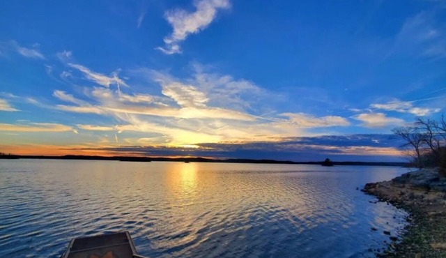 Kentucky Lake Retreat