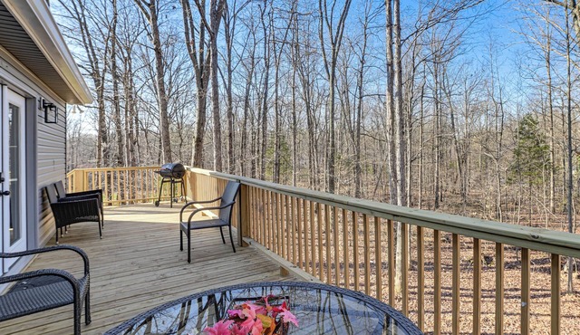 Kentucky Lake Retreat 4 Mi to Shore: Boat & Fish!