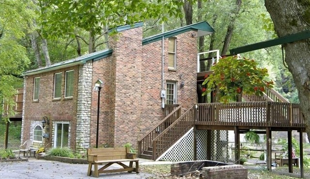 Kentucky River Cottages ~ Featured on the Live Well Network's Sweet Retreats!