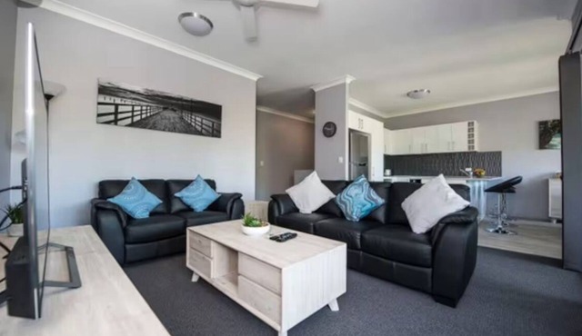 Keona Grove Home 2 - beautiful Townhouse