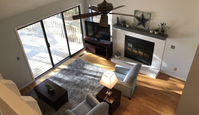 Keowee Key Townhome - Pet Friendly, View of Golf Course plus Amenities