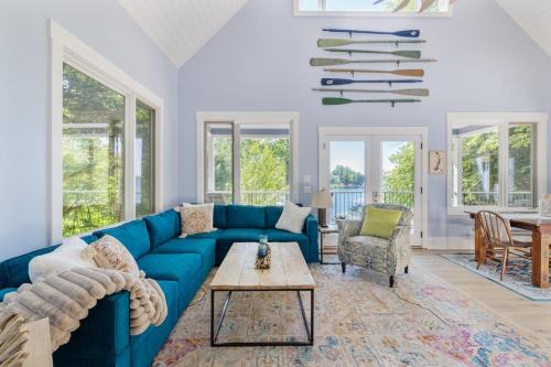 Keowee Oar House Hot Tub Pet Friendly Kayaks