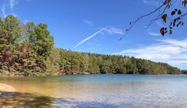 Keowee Waterfront Lakeside Retreat -Keowee Cottage