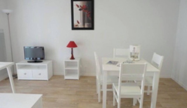 Ker Goh Lenn ST2G Balcon