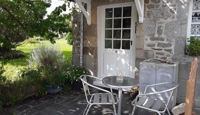 Ker Jerome - Traditional Stone Breton Cottage near to Dinan