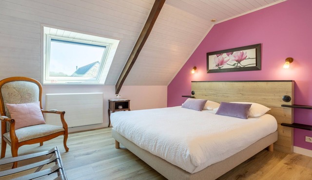 Kerantum Guest Room 1 with Shared Kitchen