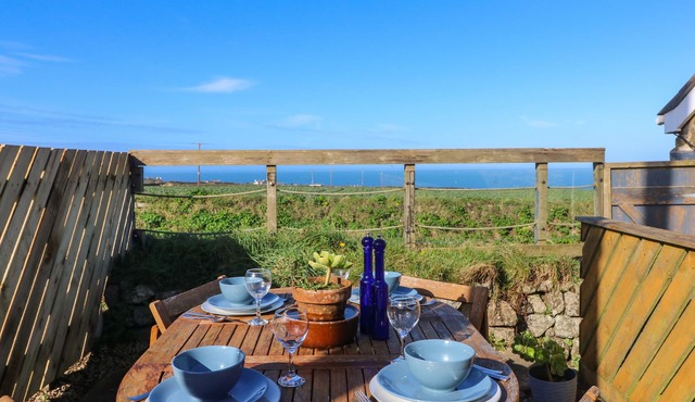 KERENSA HA-KRES, family friendly in Sennen