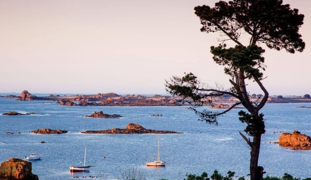 Kergonnet Pour 6 - Plougrescant