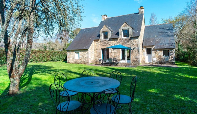 Kerlavarec - Belle maison avec grand jardin