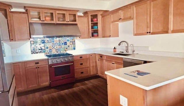 Kermit Casa - 3bdrm Gorgeous Home
