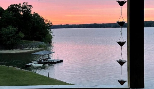 Kerr Contentment Kerr Lake/Buggs Island waterfront, an amazing view