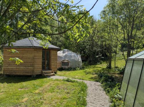 Kerterre, hébergement insolite en lisière de forêt