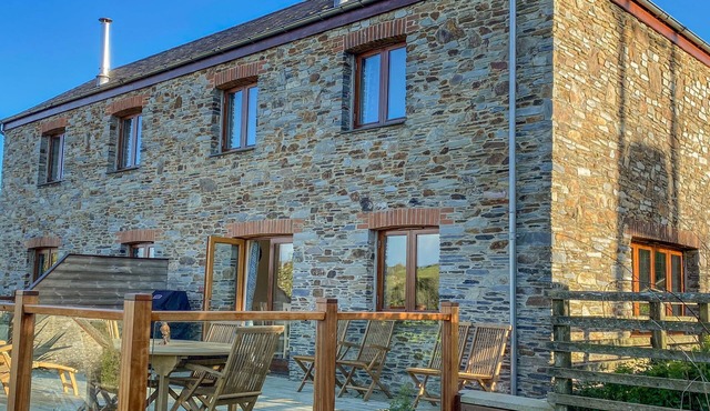 KESTREL, 19 DARTMOUTH GREEN, pet friendly in Blackawton