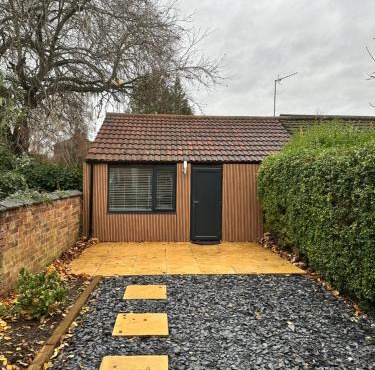 Kettering Railway Lodge