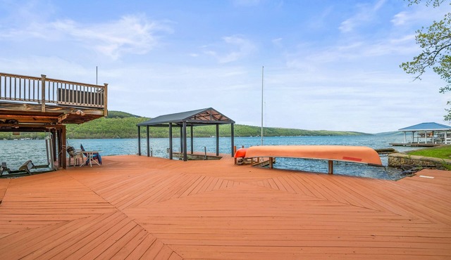 Keuka Lake | Lakefront | Dock