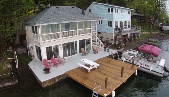 Keuka Villa - A Charming Lakeside Cottage on the Jewel of the Finger Lakes