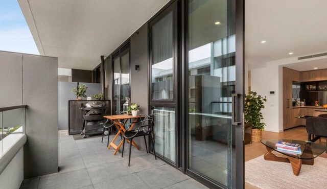 Kew 8 Night Stay Min Max 2 adults