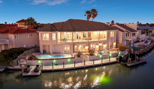 Key Allegro, Sparkling Private Heated Pool, 117' Dock, Grill and 2 Kayaks.