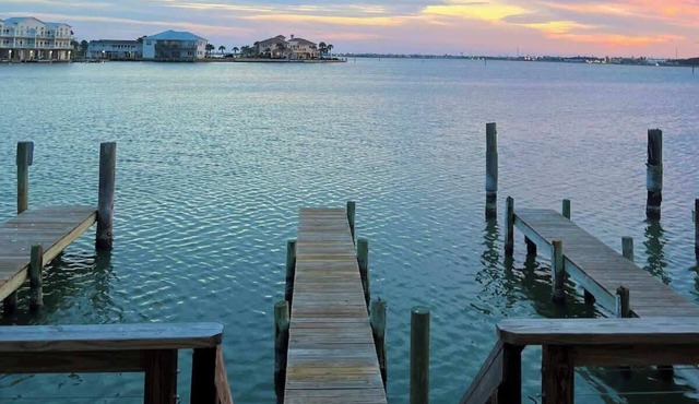 Key Allegro W/Bay View, Pier & Boat Slip! Community Pool