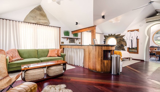 Key Cottage-Dog-friendly unique standalone cottage