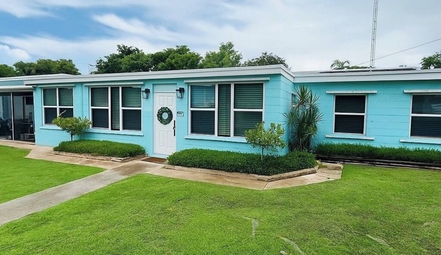 Key Largo 3 bedroom 2 bathroom home with spacious lot for boat/RV parking