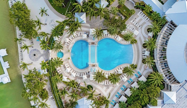 Key Largo 4BR Villa | Pool, Clubhouse & Gym
