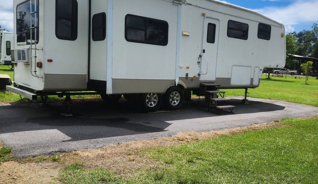Key-stone RV in beautiful campground. we have many Free-range animals