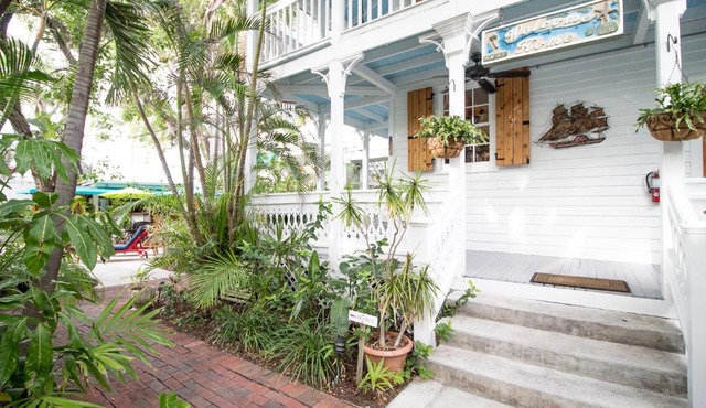 Key West Harbor Inn - Adults Only