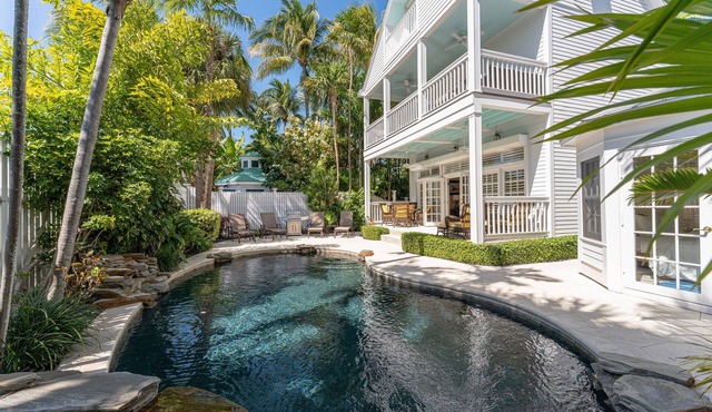 Key West Oasis - Truman Annex Estate