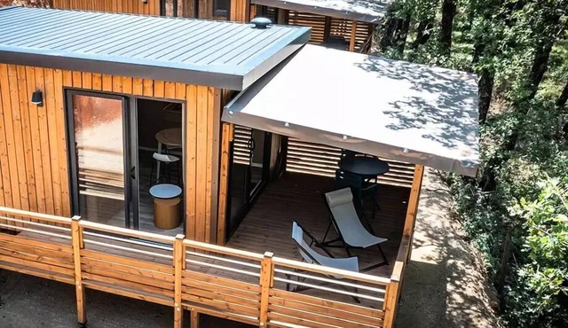 Key Westotel A/C + Bed linen and towels for 2 persons