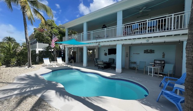 Keys Paradise 2-bedroom, 2-bath with heated pool & direct access to the Atlantic