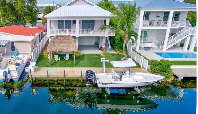 Keys paradise! Waterfront, Movie Theatre & HotTub!