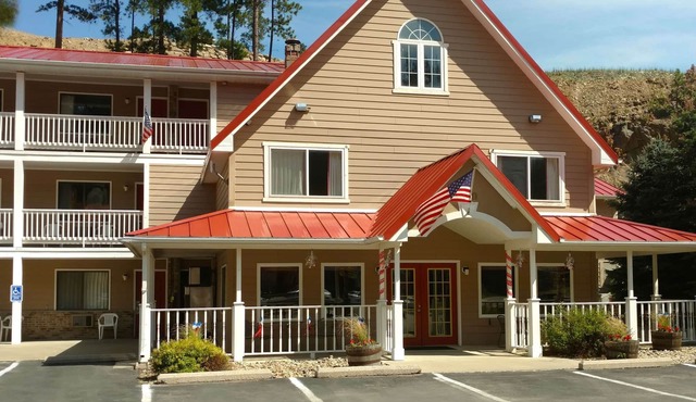 Keystone Boardwalk Inn and Suites