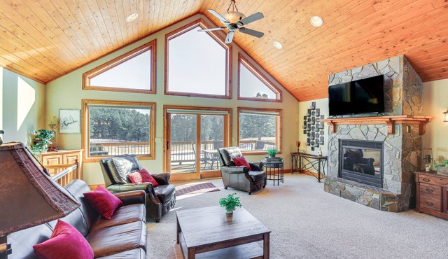 Keystone Cabin ~ 9 Mi to Mt Rushmore!