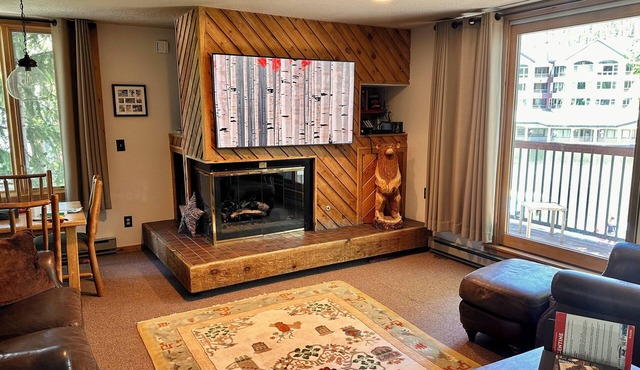Keystone Co. 3 bdrm condo with 6 lifetime transferable passes included!