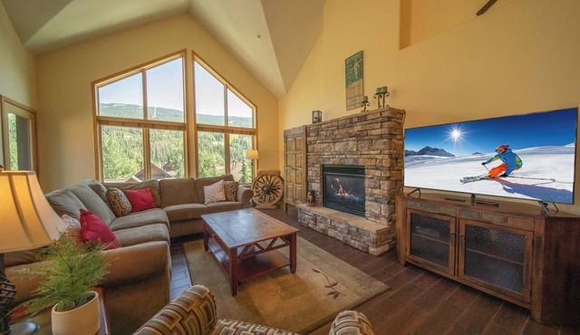 Keystone Family Property | Balcony & Summer Fun